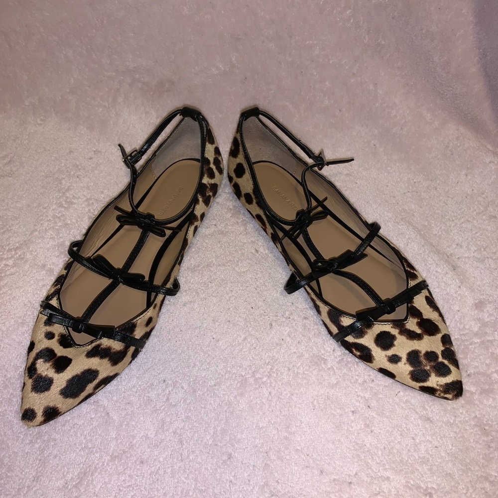 Banana republic leopard ballet flats